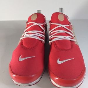 Nike Air Presto  Low Top Men Re Athletic  Running  shoes  305919-611 size large.